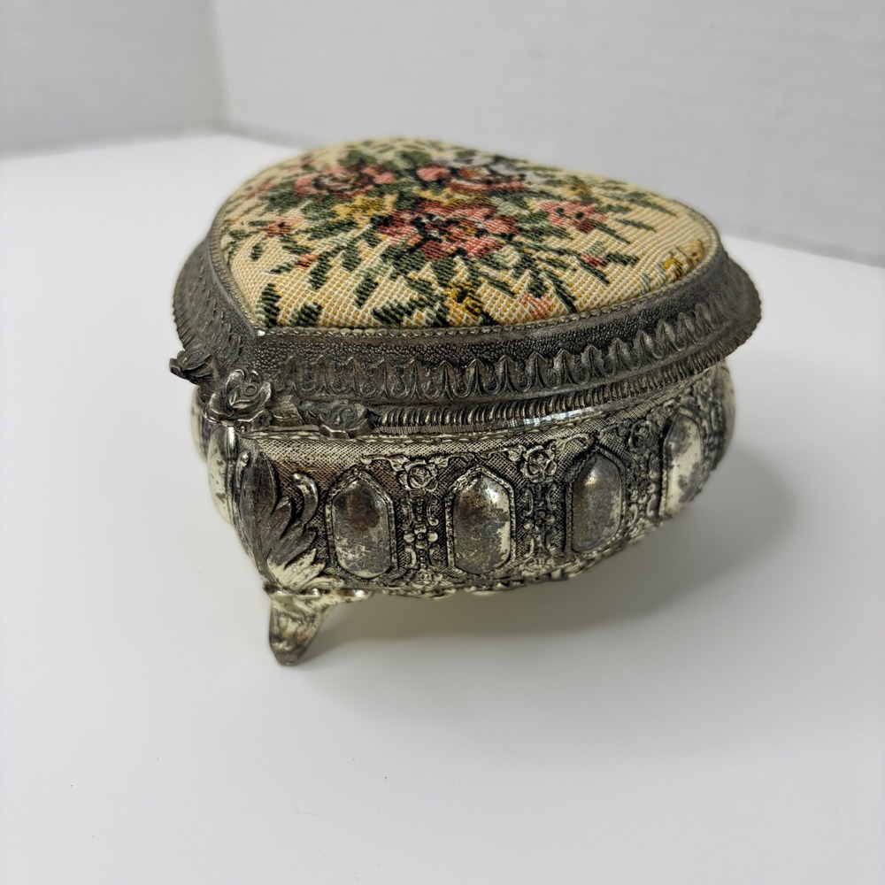 Vtg Jewelry Trinket Box Heart Shape Floral Tapestry Silver Music Works Grandma